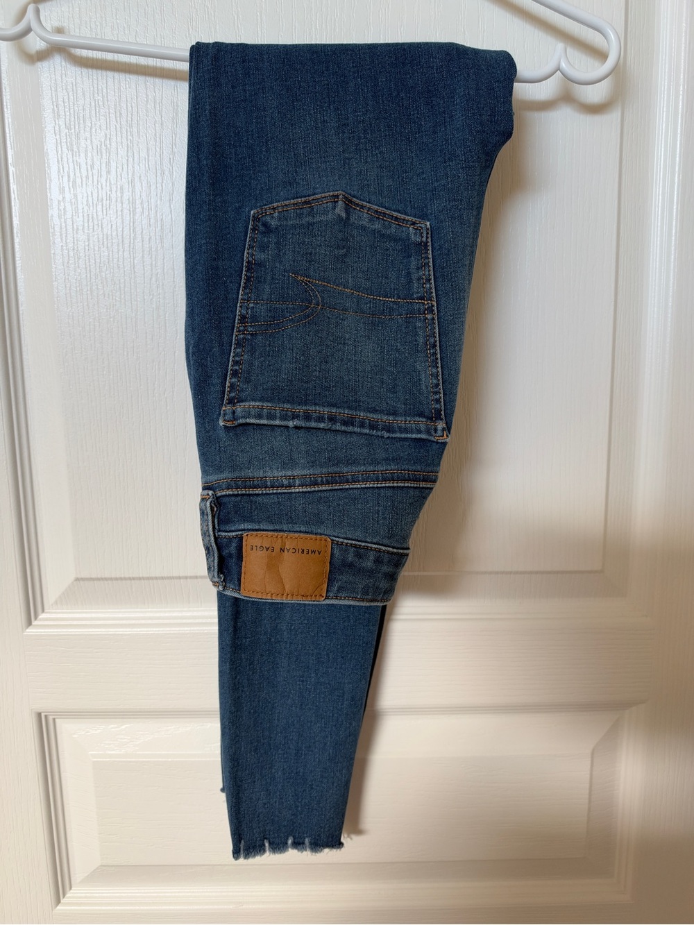 American Eagle Dream Jean - Super High Rise Jeggings with Frayed Hem